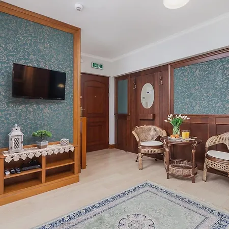 Elegant קרקוב
