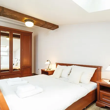 Elegant Aparthotel Krakov