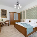 Elegant Ξενοδοχείο με διαμερίσματα