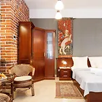 شقة فندقية Elegant 4*