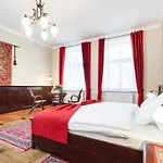 Elegant كراكوفيا