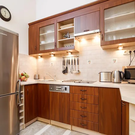 Elegant 4* Krasków