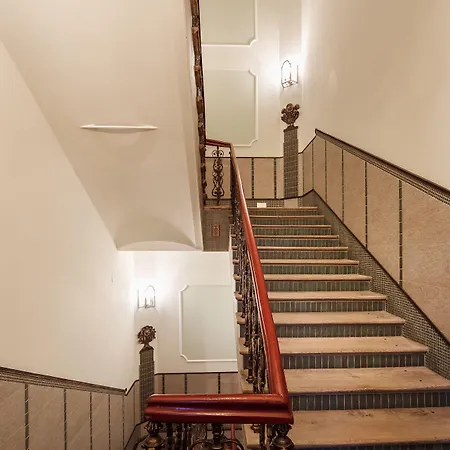 Elegant Apart-hotel 4*